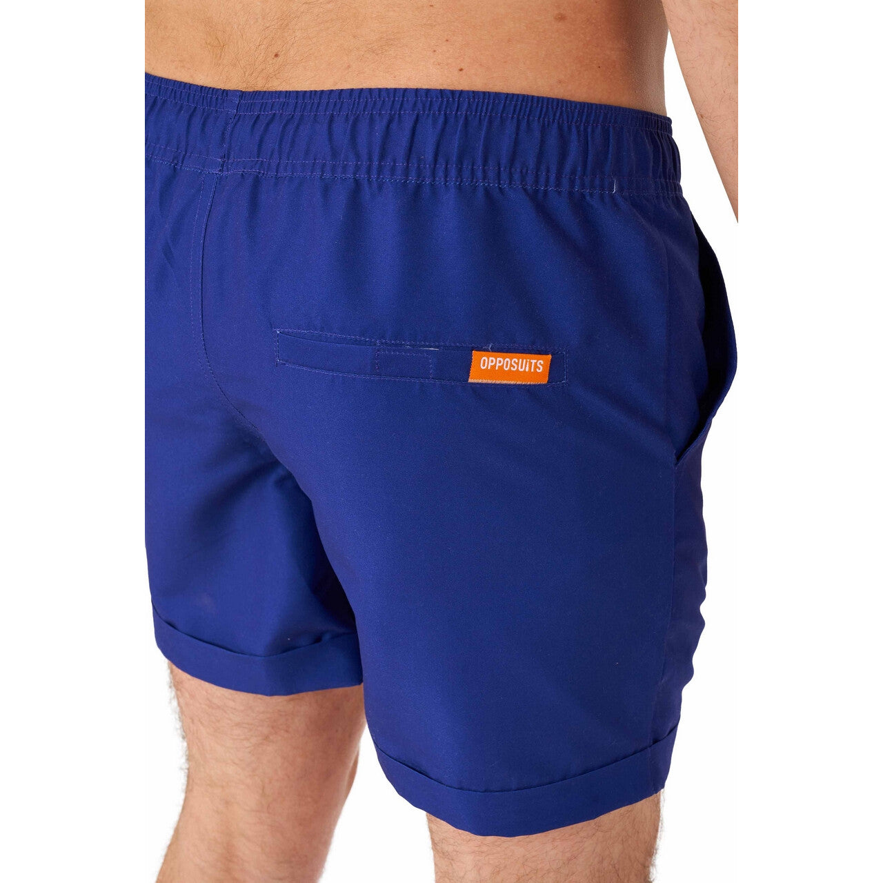 Op deze afbeelding zie je een Kostuums, van het merk Opposuits. Navy Royale Zomer Strand Man Kostuum