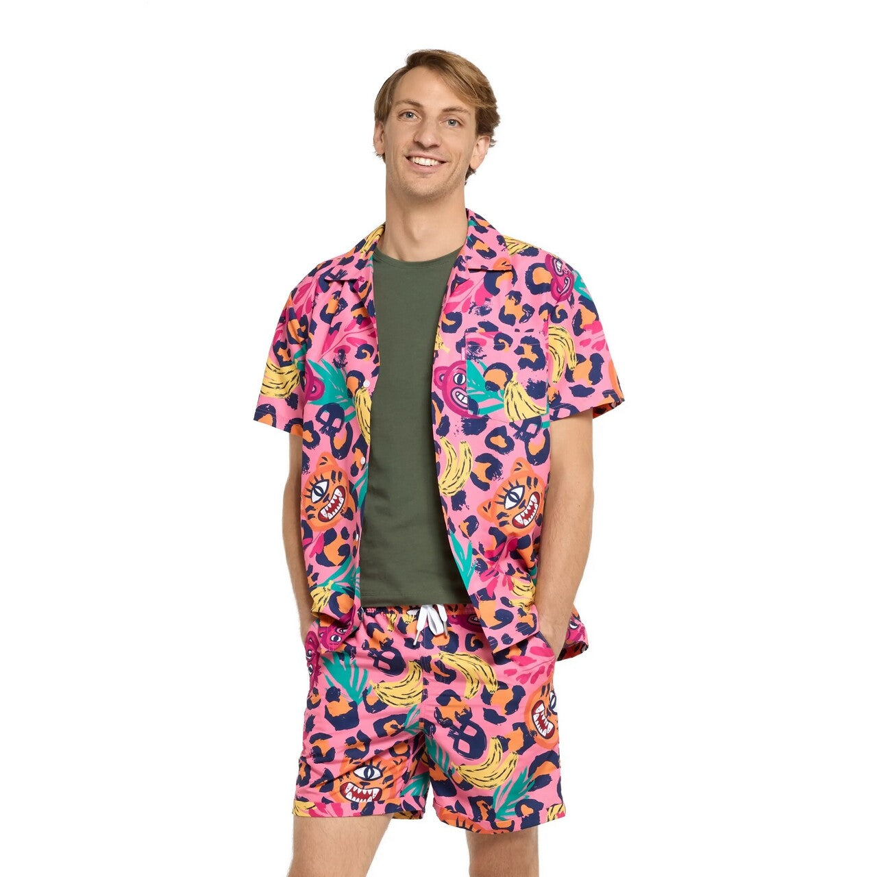 Op deze afbeelding zie je een Kostuums, van het merk Opposuits. Jazzy Jungle Roze Man Kostuum