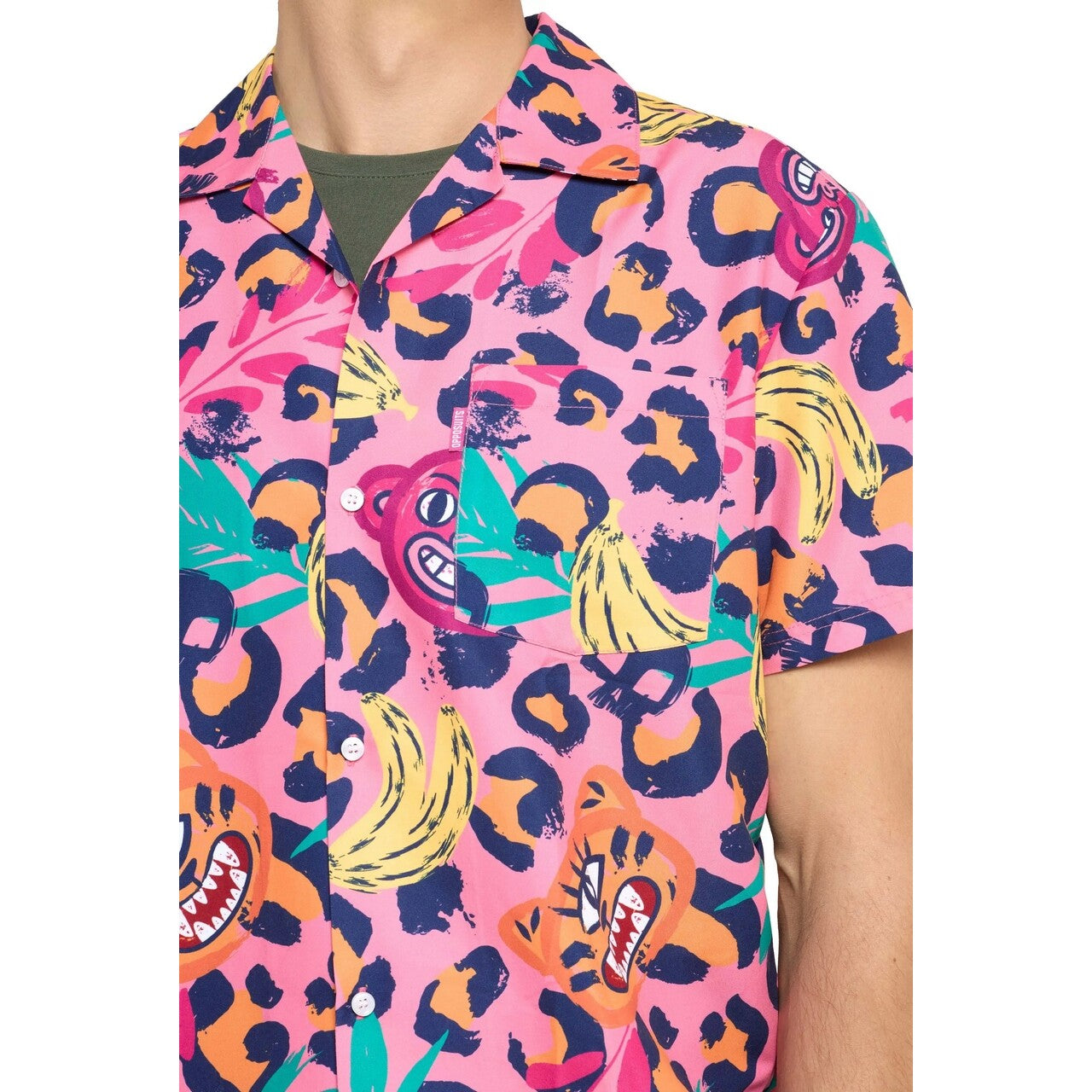 Op deze afbeelding zie je een Kostuums, van het merk Opposuits. Jazzy Jungle Roze Man Kostuum