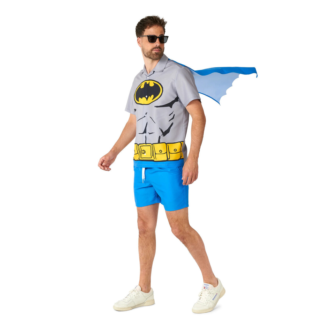 Op deze afbeelding zie je een Kostuums, van het merk Suitmeister. Zomerse Batman Superheld Kostuum