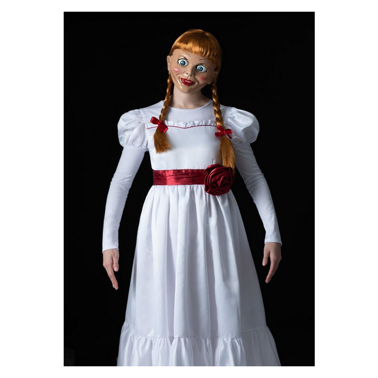 Op deze afbeelding zie je een Kostuums, van het merk Smiffy's. Annabelle De Kwaadaardige Pop Vrouw Kostuum