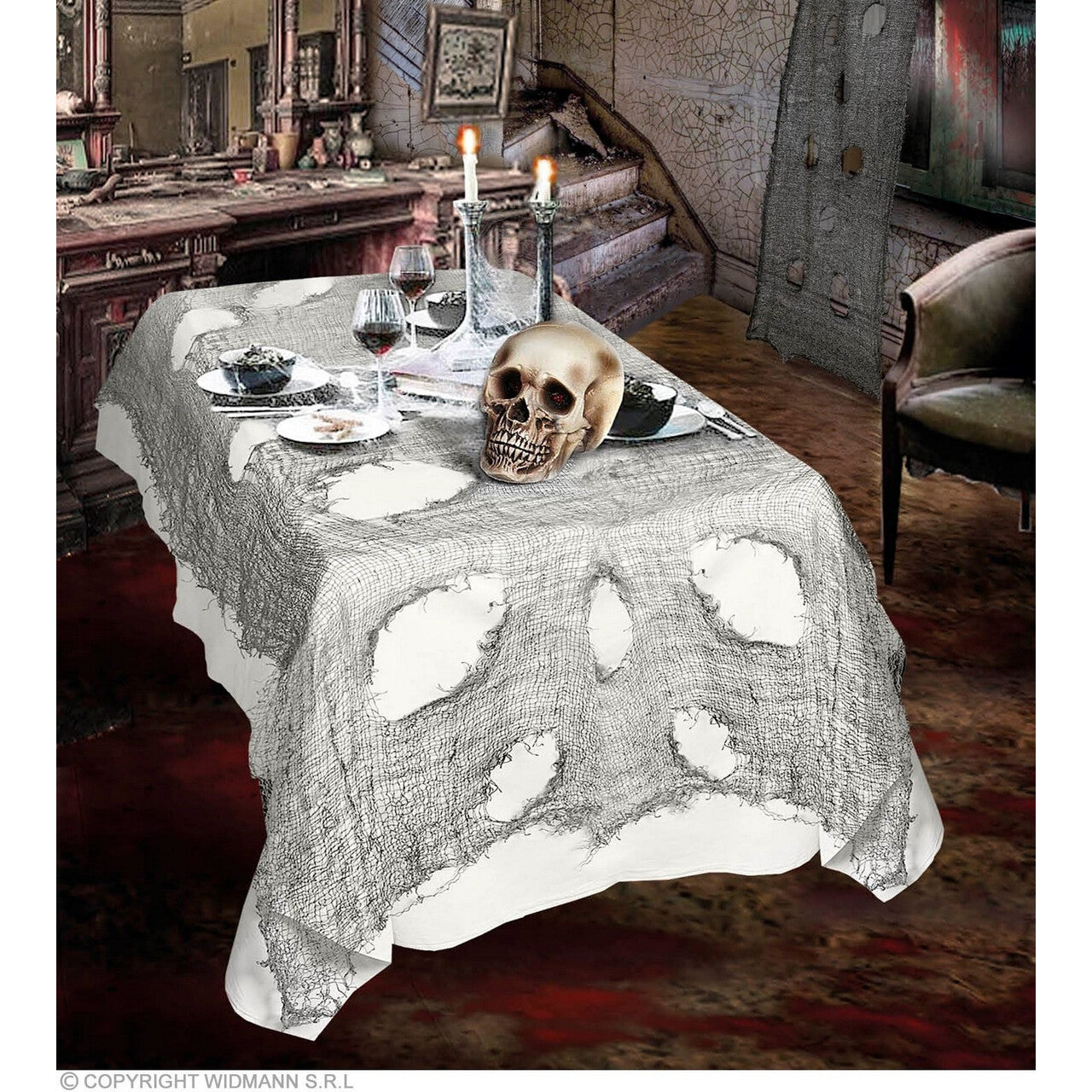 Op deze afbeelding zie je een Decoratie, van het merk Widmann. Gerafelde Halloween Kleed 60x300 Centimeter