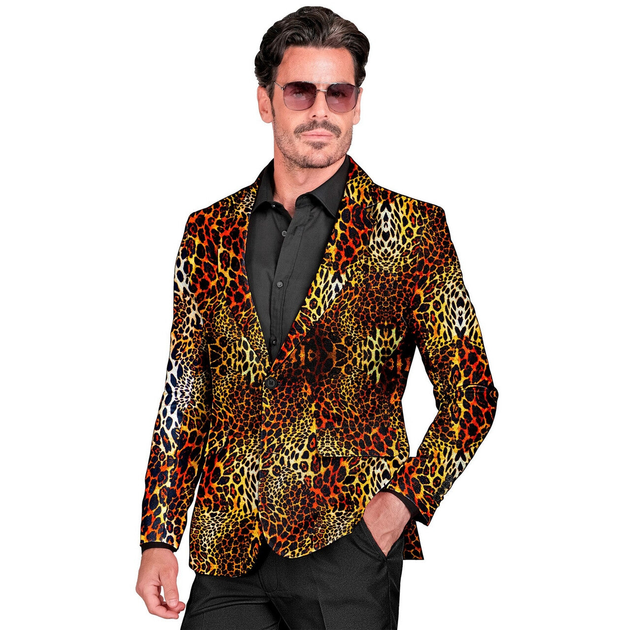 Op deze afbeelding zie je een Kostuums, van het merk Widmann. Safari Chic Colbert Man