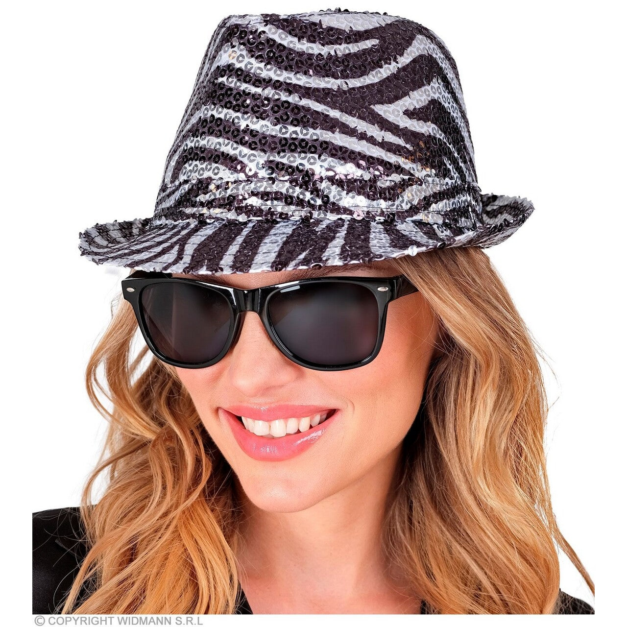 Op deze afbeelding zie je een Accessoires, van het merk Widmann. Pailletten Gangster Hoed Zebra