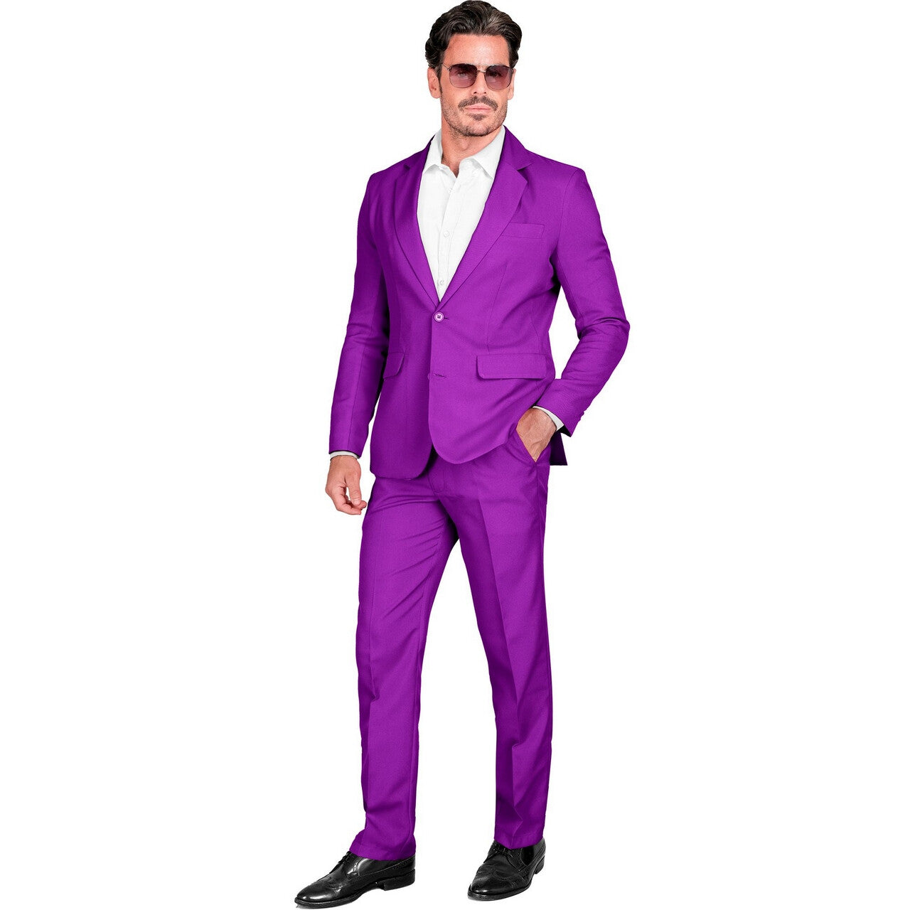 Op deze afbeelding zie je een Kostuums, van het merk Widmann. Dress To Impress Paars Man Kostuum