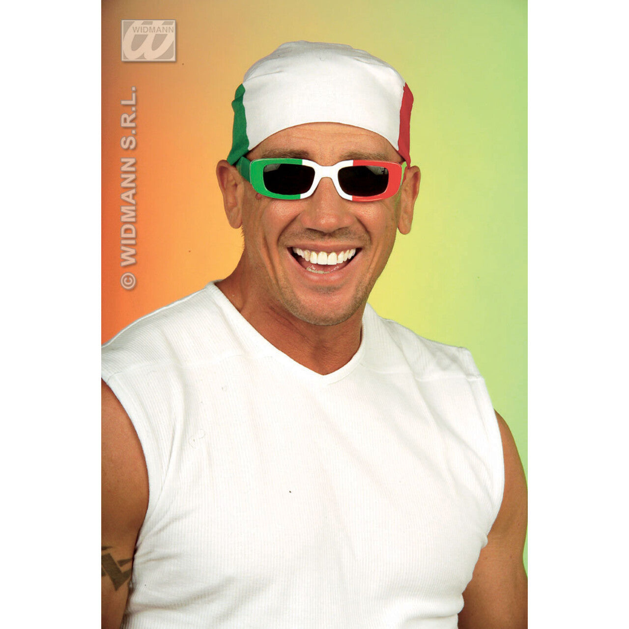 Op deze afbeelding zie je een Accessoires, van het merk Widmann. Bandana Italie