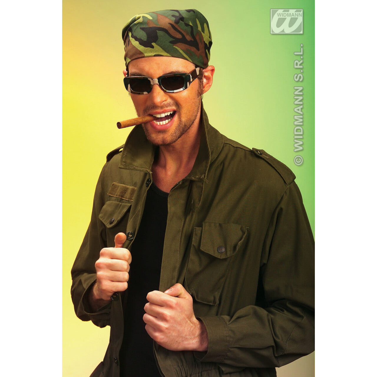 Op deze afbeelding zie je een Accessoires, van het merk Widmann. Bandana Camouflage