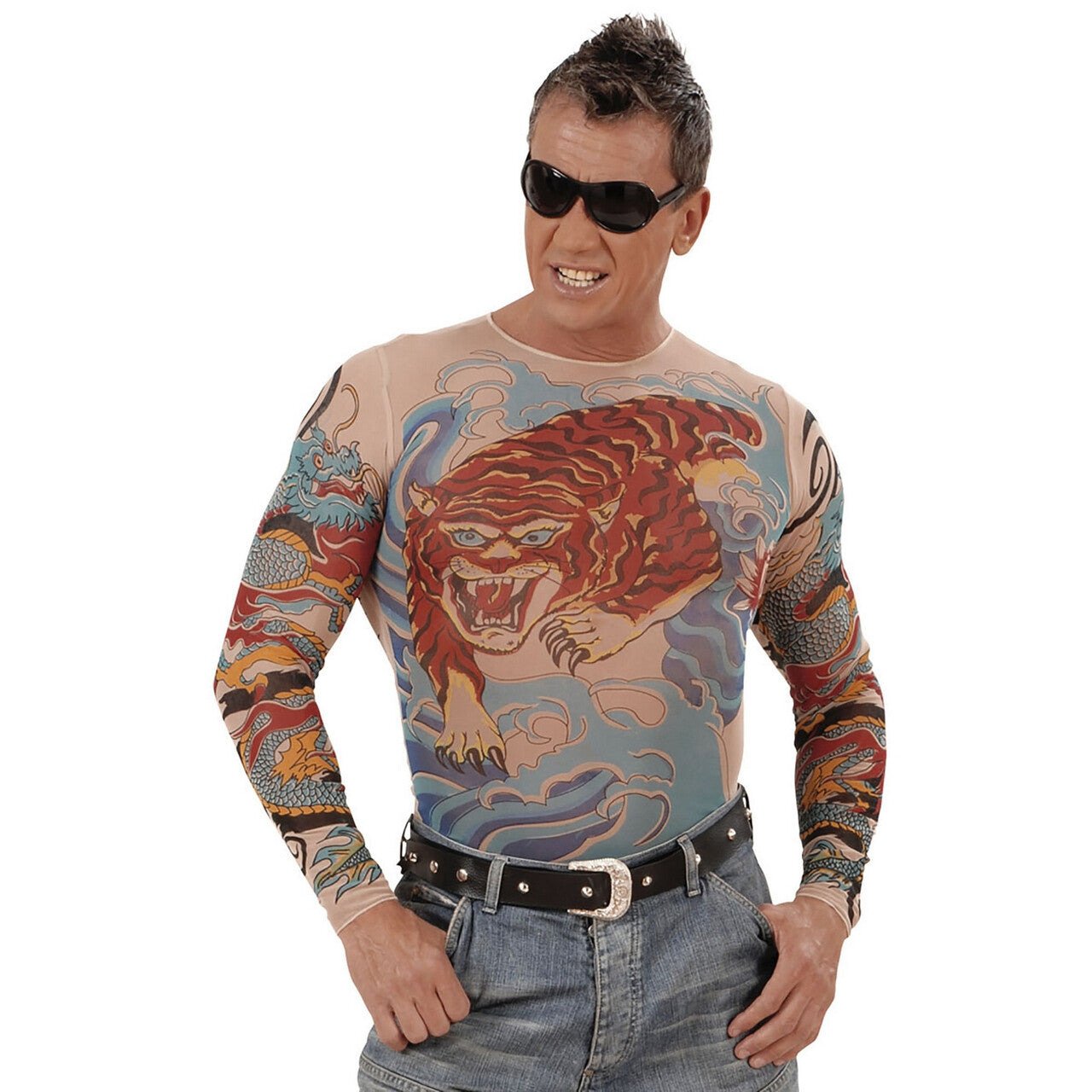 Op deze afbeelding zie je een Kostuums, van het merk Widmann. Tattoo Shirt Tijger En Draak, Man