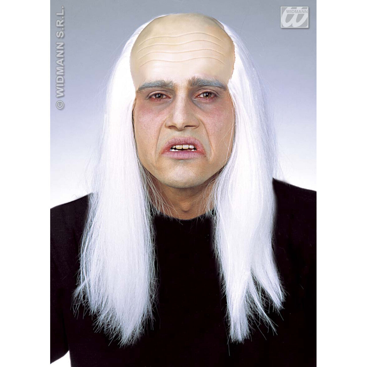 Op deze afbeelding zie je een Accessoires, van het merk Widmann. Kale Kop Zombie Met Haar Aan Zijkant