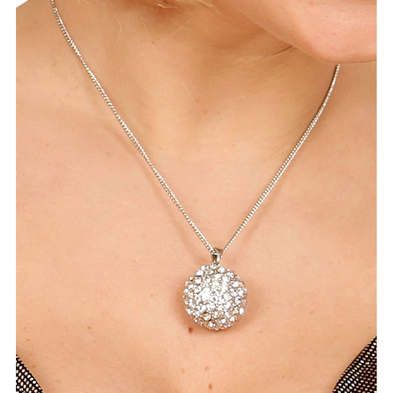 Op deze afbeelding zie je een Accessoires, van het merk Widmann. Disco Ketting Strass, Bol