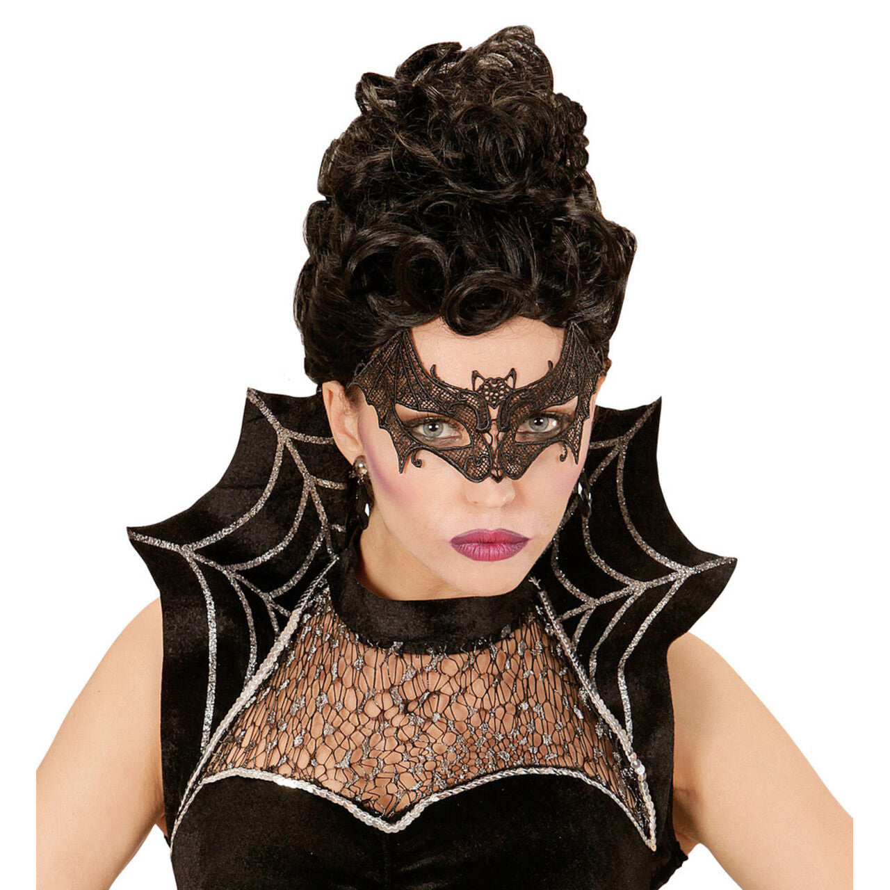 Op deze afbeelding zie je een Accessoires, van het merk Widmann. Mistery Oogmasker, Vleermuis Met Kant