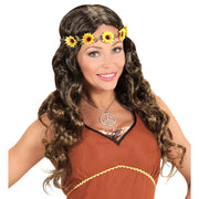Op deze afbeelding zie je een Accessoires, van het merk Widmann. Curly Carla Pruik Hippie Bruin Met Zonnebloem Hoofdband
