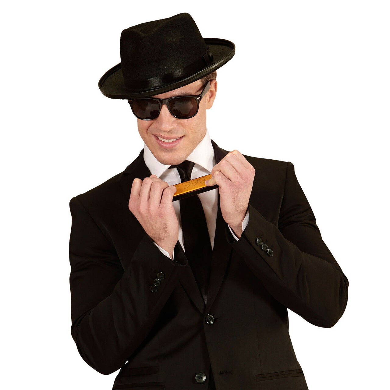 Op deze afbeelding zie je een Accessoires, van het merk Widmann. Black Brothers Blues Man Set
