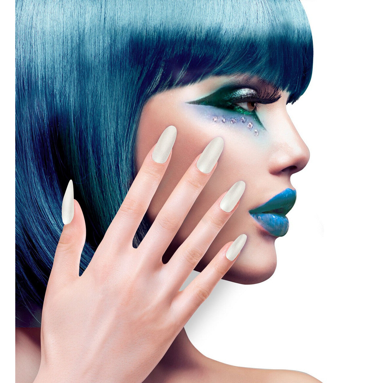 Op deze afbeelding zie je een Accessoires, van het merk Widmann. Nagels Pearly Iriserend Wit