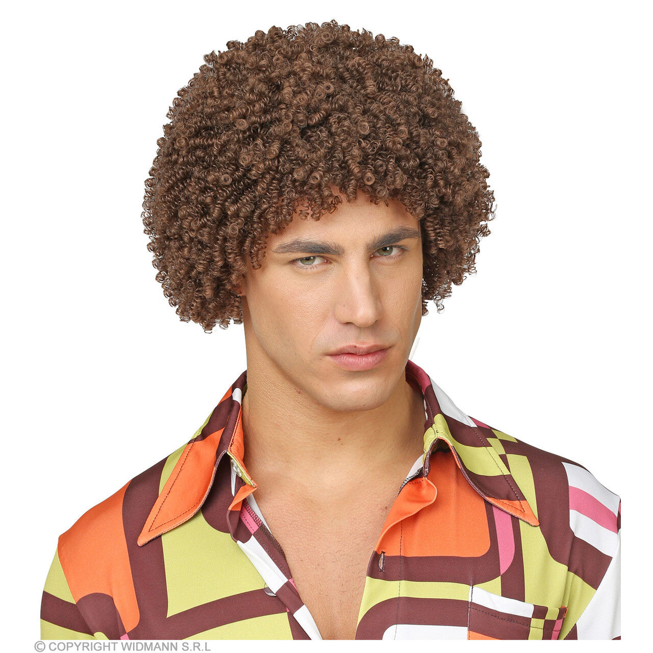 Op deze afbeelding zie je een Accessoires, van het merk Widmann. Kroeskop Soul Zanger Pruik Bruin