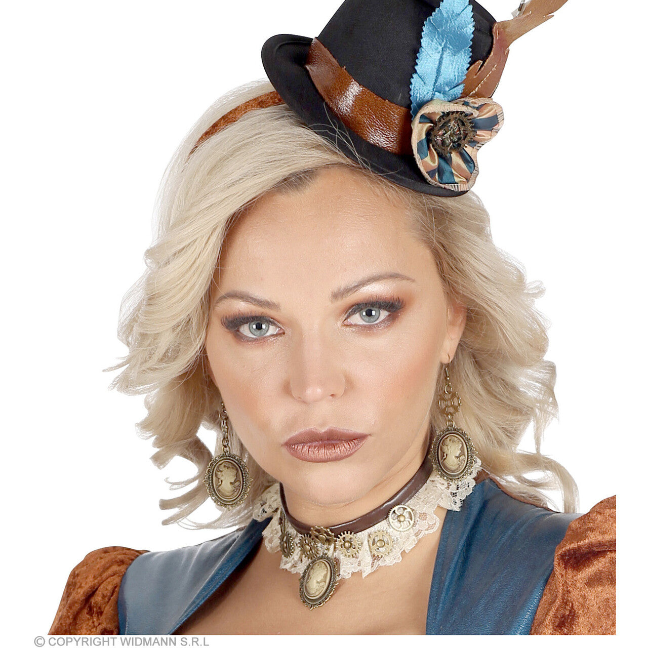 Op deze afbeelding zie je een Accessoires, van het merk Widmann. Steampunk Choker Kant Met Camee Oorbellen