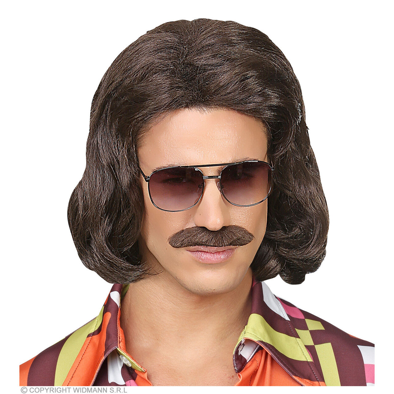 Op deze afbeelding zie je een Accessoires, van het merk Widmann. Foute 70s Dandy Pruik En Snor Bruin