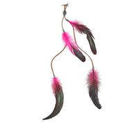 Op deze afbeelding zie je een Accessoires, van het merk Widmann. Haarclip Roze Veren Hippie Indiaan