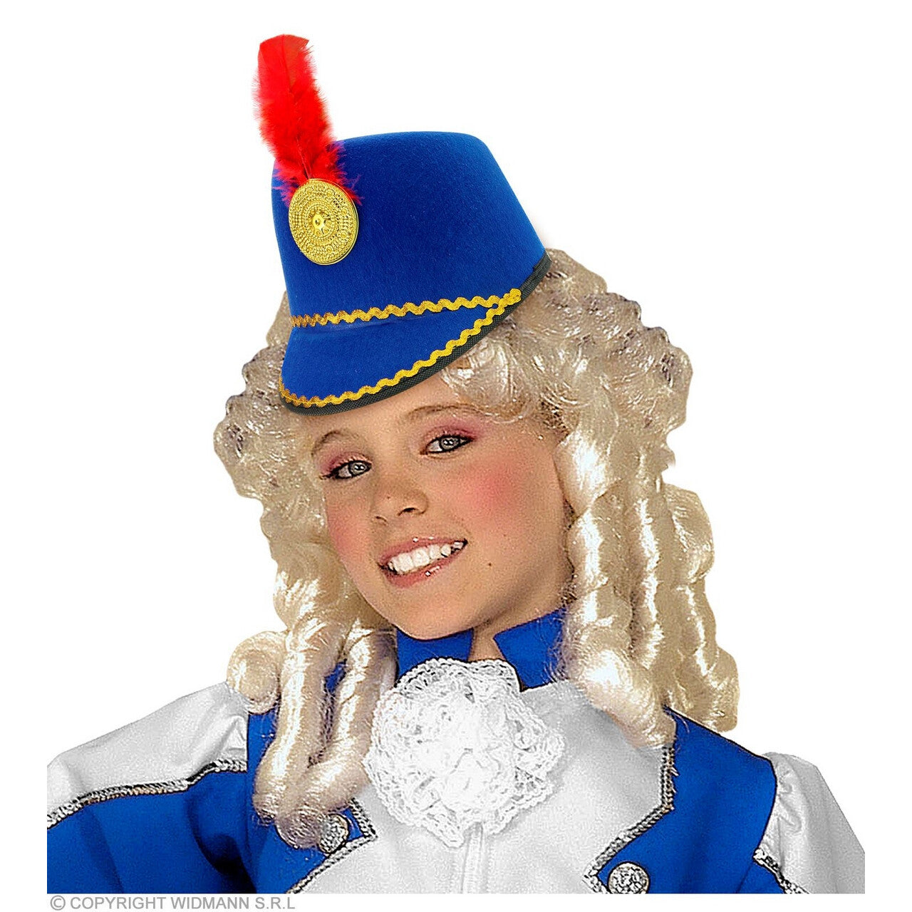 Op deze afbeelding zie je een Accessoires, van het merk Widmann. Blauwe Majorette Hoed Met Rode Veer