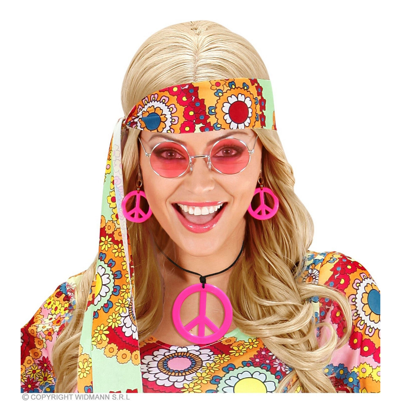 Op deze afbeelding zie je een Accessoires, van het merk Widmann. Hippie Set Peace Ketting En Oorbellen Neon Roze