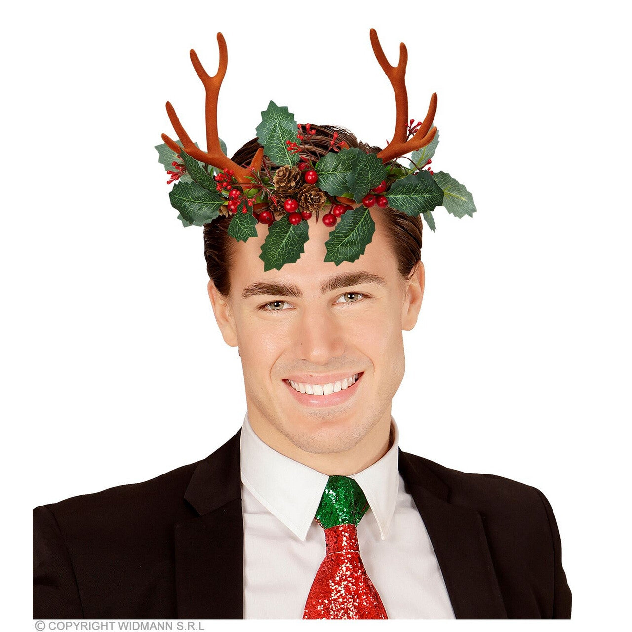 Op deze afbeelding zie je een Accessoires, van het merk Widmann. Fabelachtige Rendierhoorns Met Hulst En Dennenappels