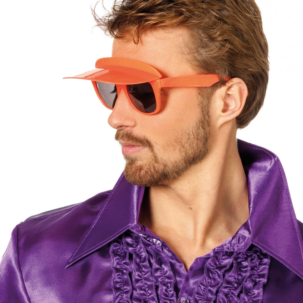 Op deze afbeelding zie je een Accessoires, van het merk Wilbers. Bril Met Zonneklep Oranje
