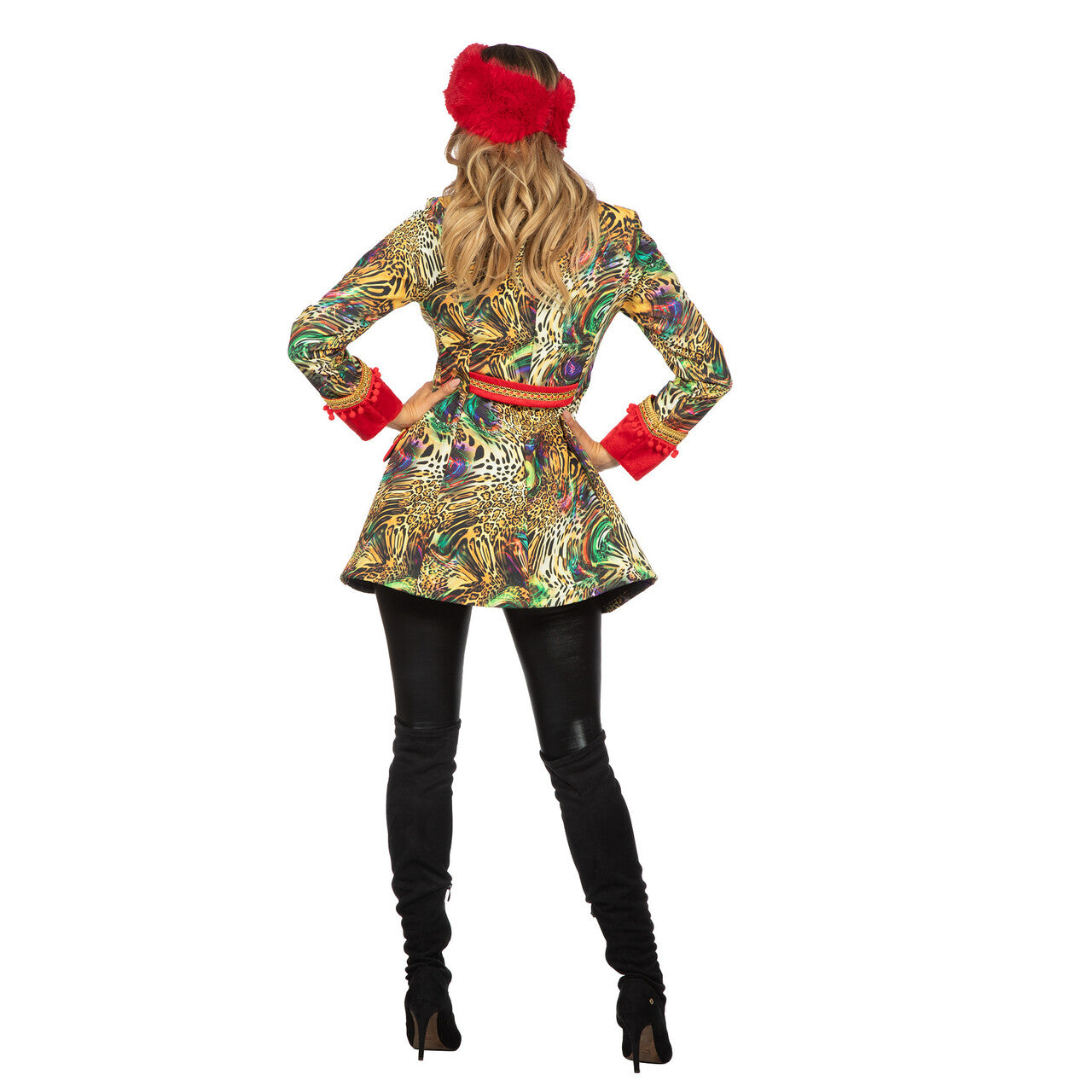 Op deze afbeelding zie je een Kostuums, van het merk Wilbers. Luxe Panterwilde Jas Rood Vrouw