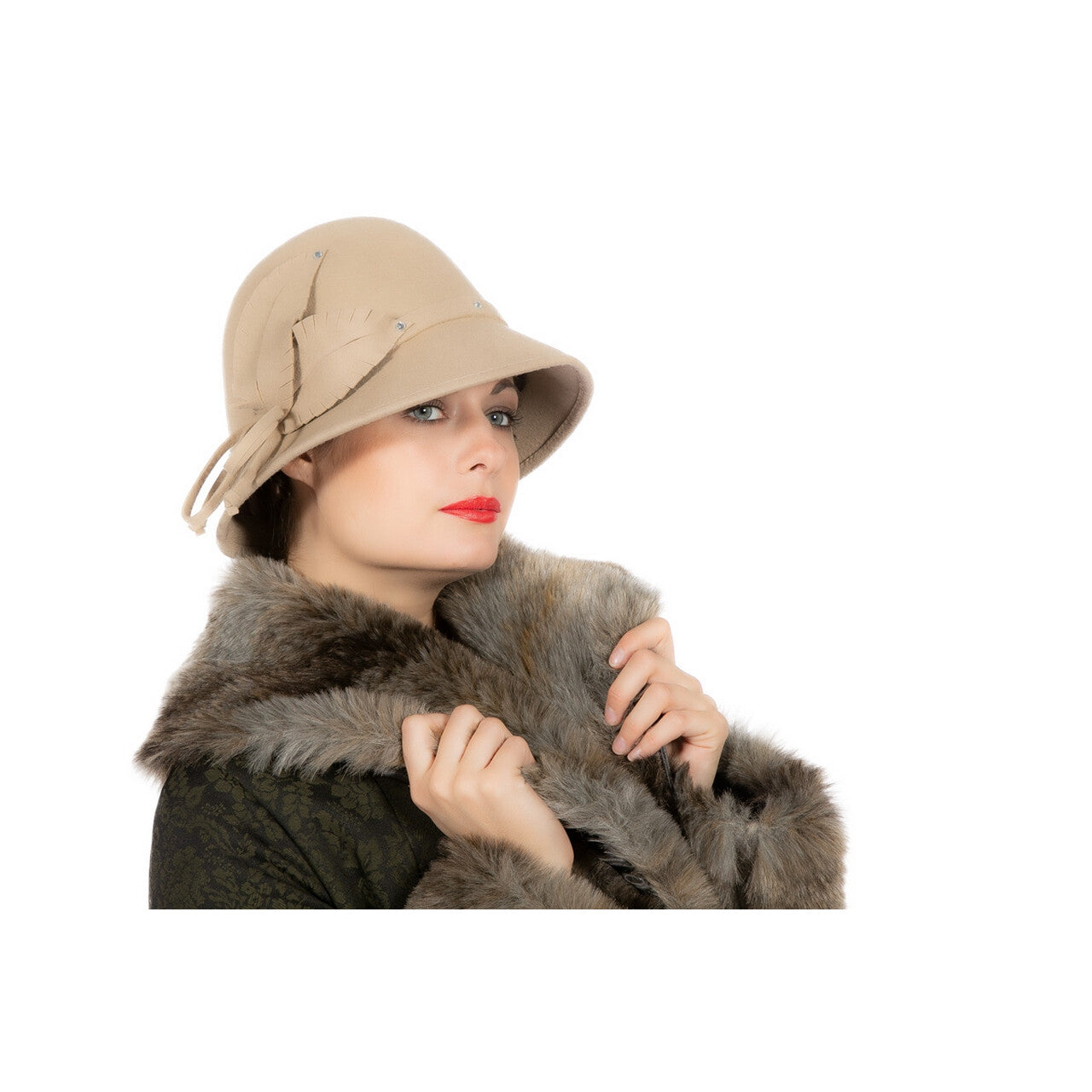 Op deze afbeelding zie je een Accessoires, van het merk Wilbers. Hoed Roaring 20s Wolvilt Beige