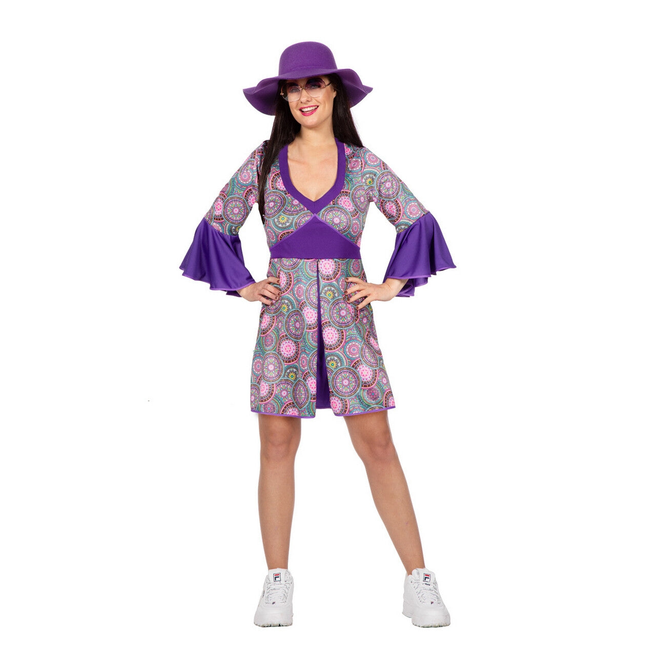 Op deze afbeelding zie je een Kostuums, van het merk Wilbers. Paarse Flower Power Claudia Vrouw Kostuum